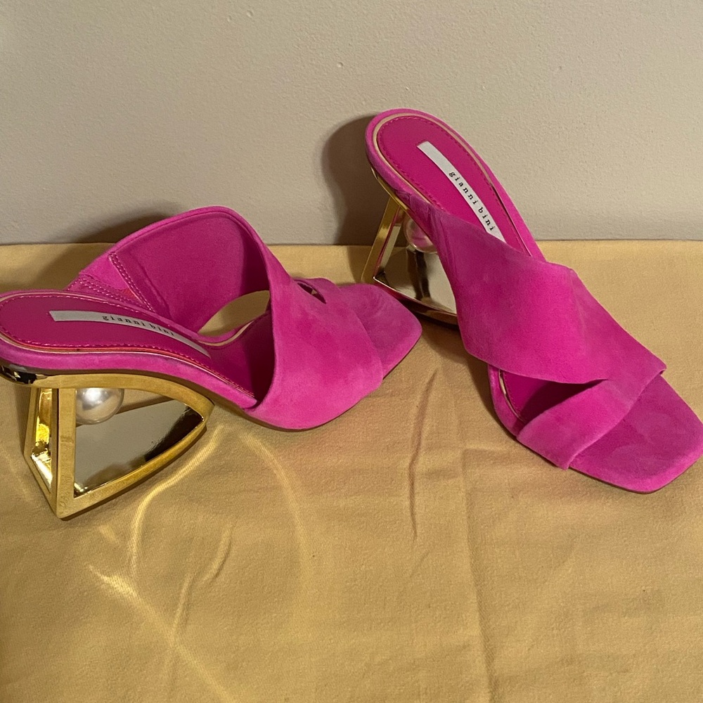 Gianni Bini  Pink Heeled Sandals